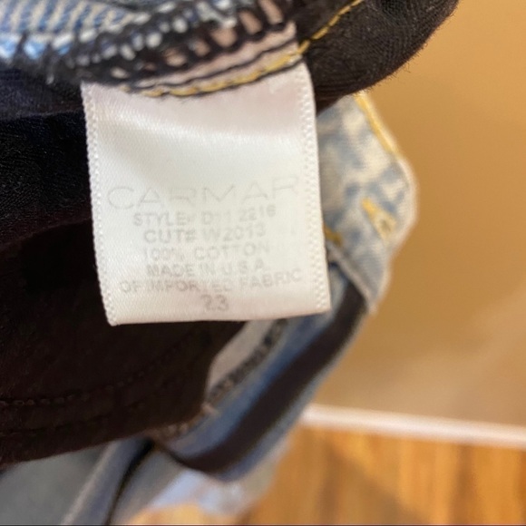 NWT LF Carmar Mid Rise Relaxed Distressed Jeans - Picture 10 of 10